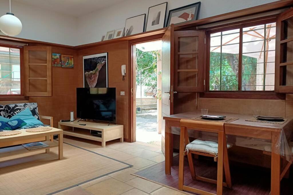 サンタクルスデテネリフェApartamento-Bungalow Con Jardin Y Garajeアパートメント エクステリア 写真